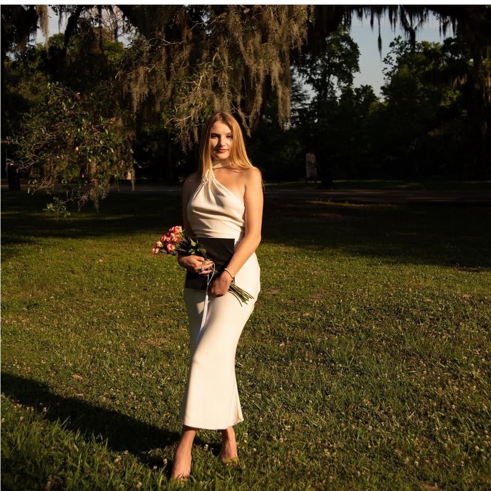 Elegant White One-Shoulder Dress